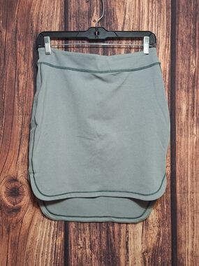 lululemon athletica Sage Green High Waisted Bodycon Skirt Womens Size 6.